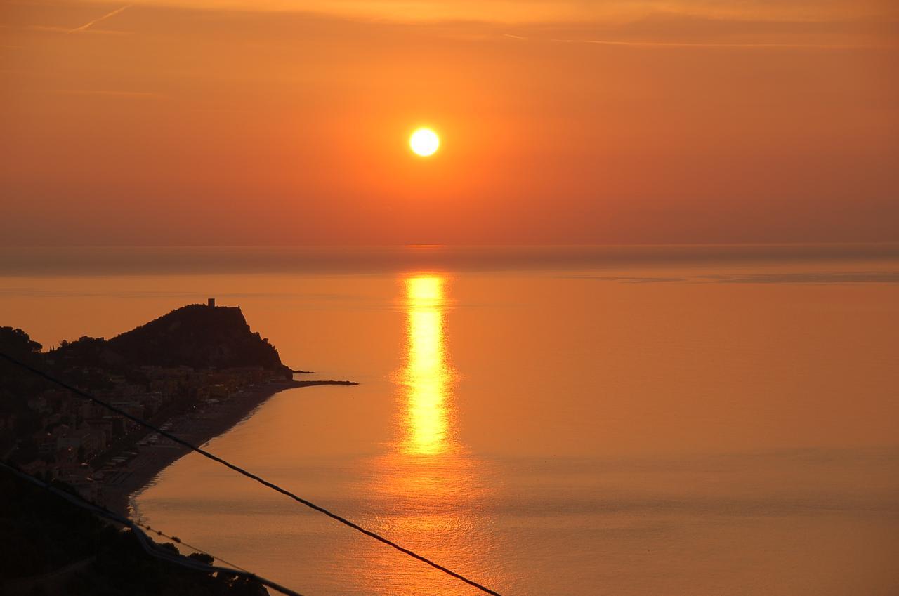 Hotel Rosita Finale Ligure Kültér fotó